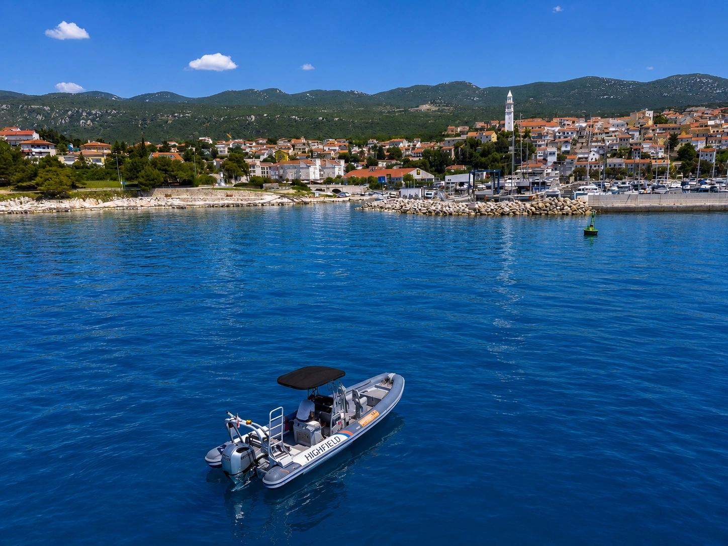 Speed boat